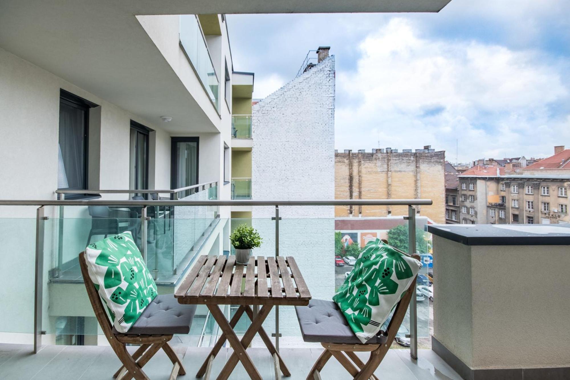 Very Central - Free Parking - Balcony Budapeste Exterior foto